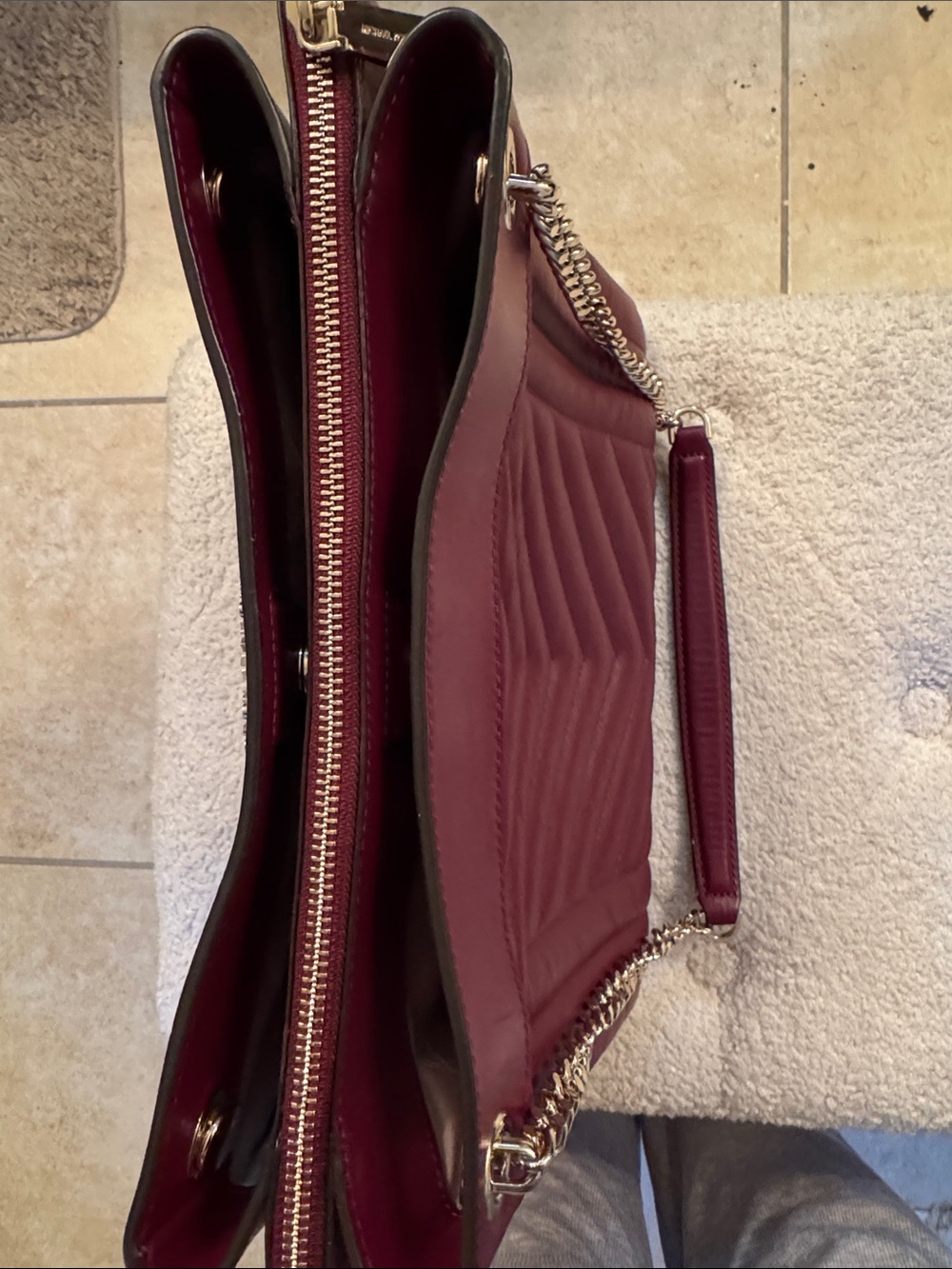 Michael Kors Wine Quilted Chain-Handle Shoulder Bag - Picture 5 of 11